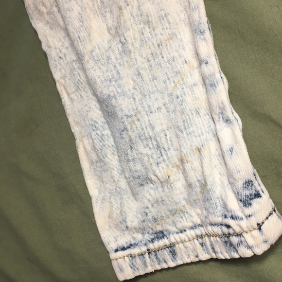 Retro Acid Wash High Rise distressed Jeans - Picture 7 of 7